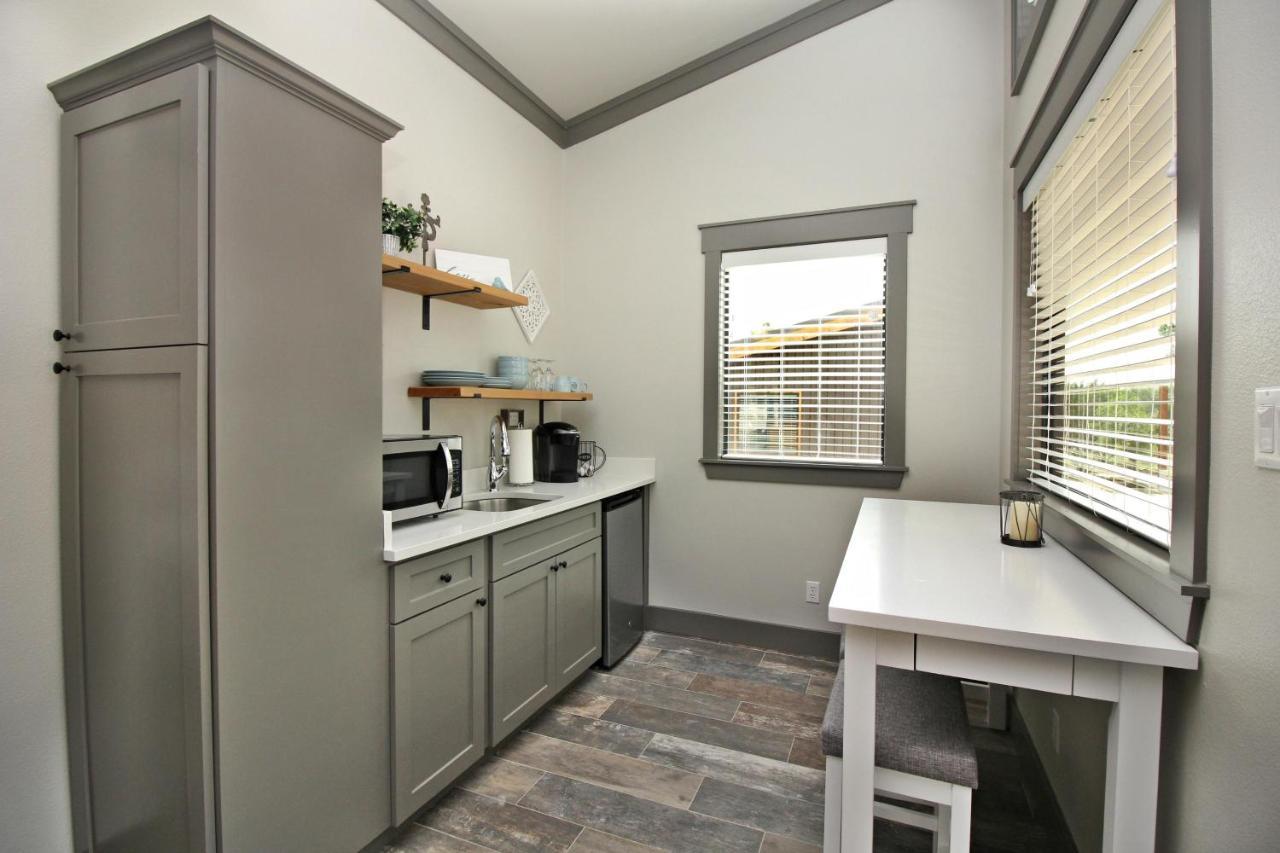 Green Acres Cottages - Fredericksburg Suite Wimberley Esterno foto